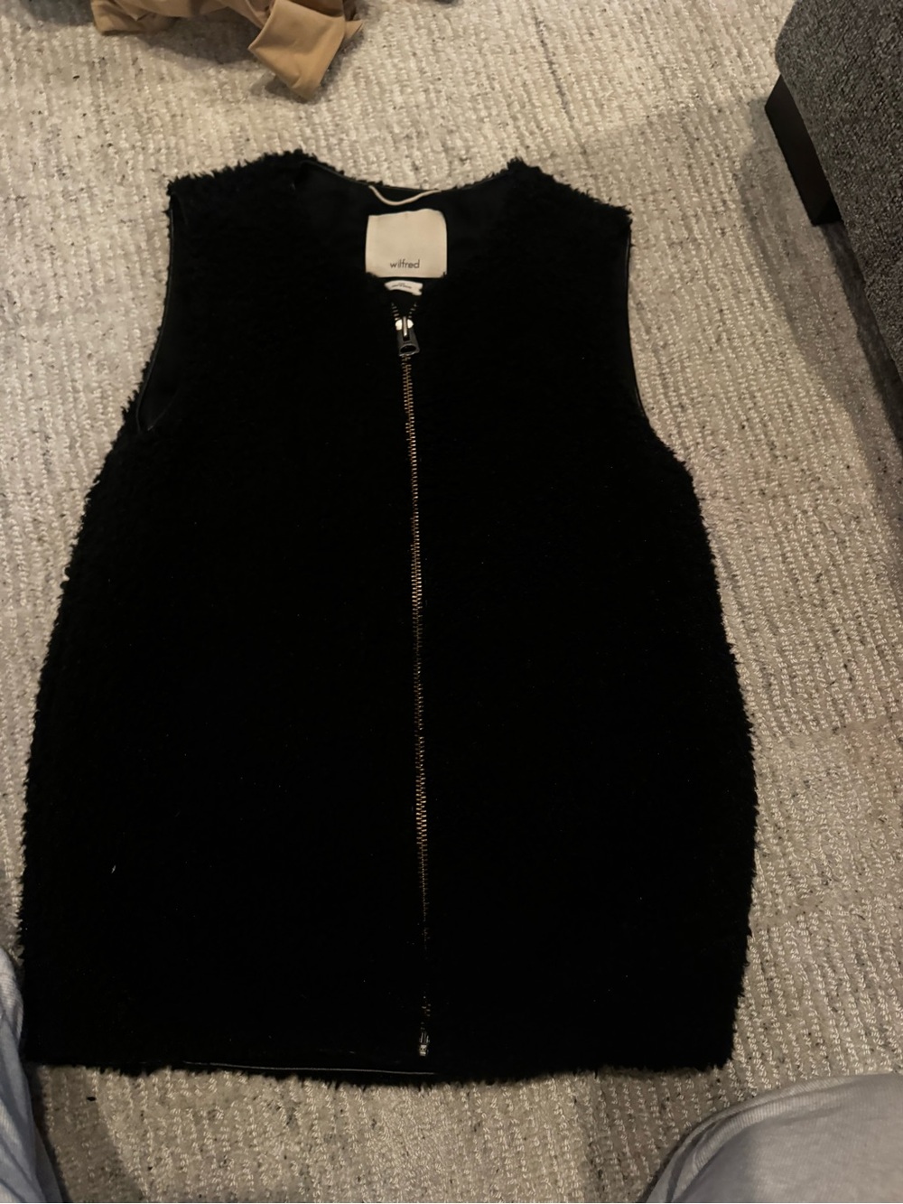 Wilfred Black Faux-Shearling Zip Vest